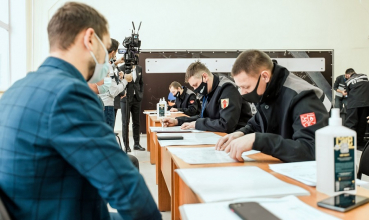 Как провести и оформить внеочередную проверку знаний требований охраны труда?