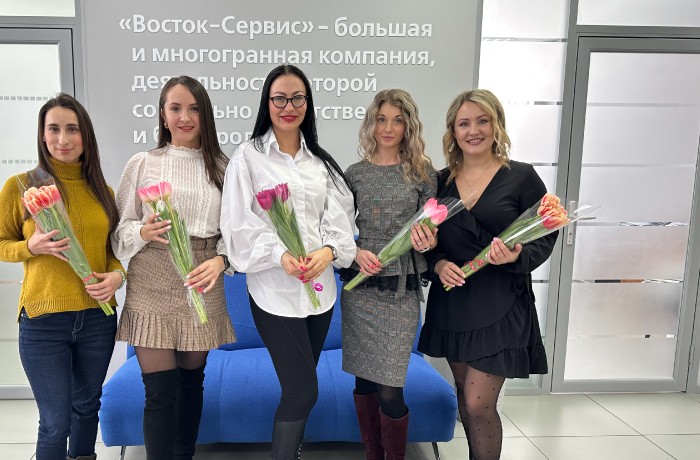 «Королевы льда» в гостях у «Восток-Сервис»